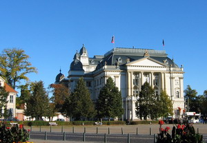 Theater heute